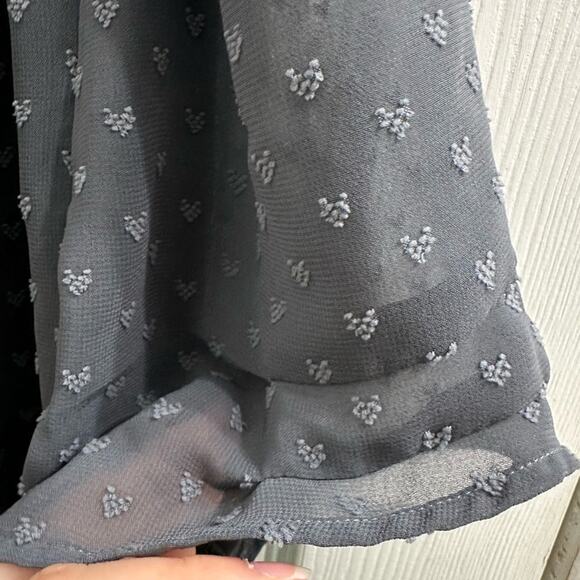 My Danielle Grey Swiss Dot Heart Textured Shortsleeve Blouse XL Gray - Picture 6 of 8
